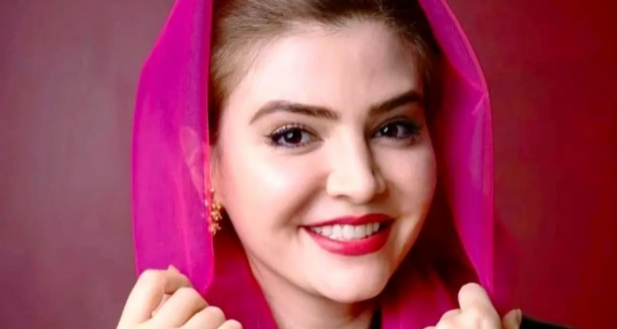 قاب خانوادگی آوا دارویت بازیگر دو رگه سینمای ایران