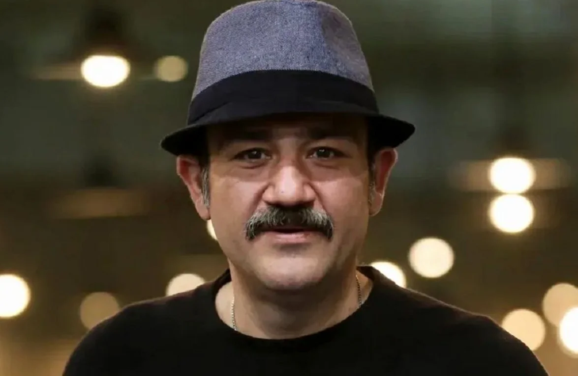 دکوراسیون منزل میلیاردی مهران غفوریان؛ از میز بیلیارد تا لوستر جواهرات