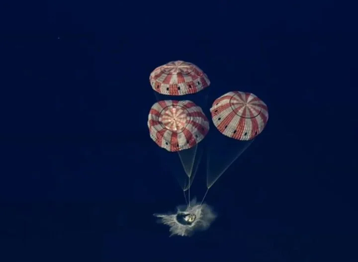 مسافران ماه به زمین برگشتند