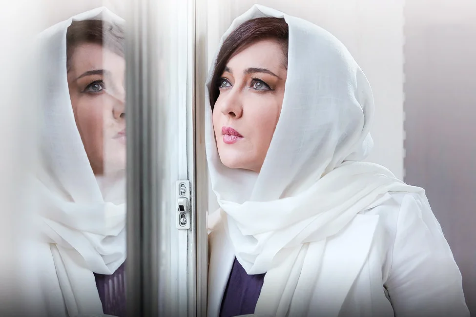 سفر در زمان؛ نیکی کریمی در عروس مردگان