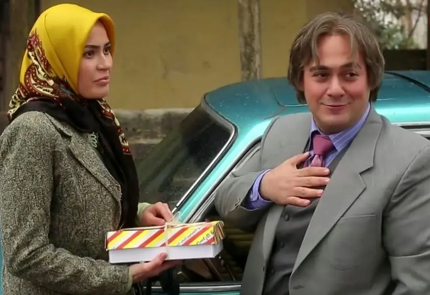 عکس| سفر در زمان؛ «دنیا» سریال گذر از رنج ها در 35 سالگی و در خیابان های لندن