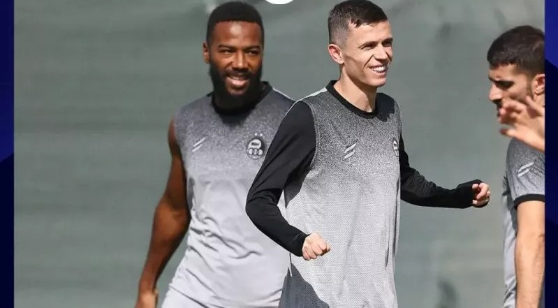 ابهام درباره زمان بازگشت خارجی‌های استقلال