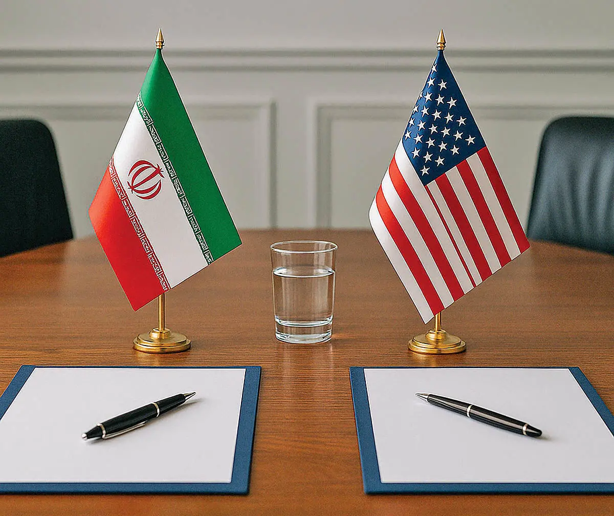 تصویر جدید از مشورت تیم مذاکره کننده ایران در پاکستان/ عکس