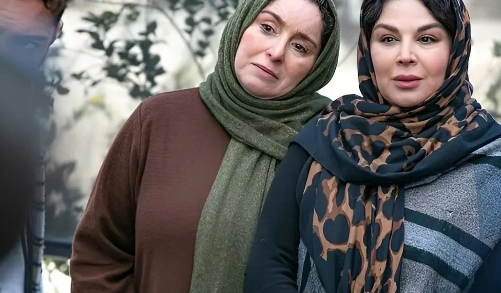 فیلم موتورسواری ژاله صامتی و شهره سلطانی در خیابان های تهران / خانم بازیگران چه دست فرمونی دارند