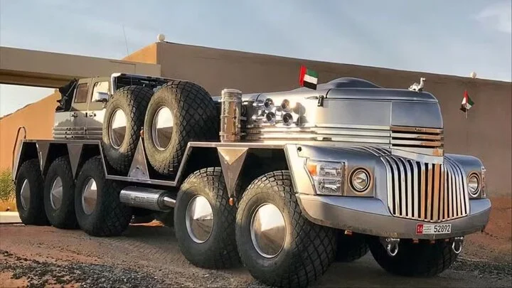 عظیم‌الجثه‌ترین خودروی خیابانی جهان / عکس