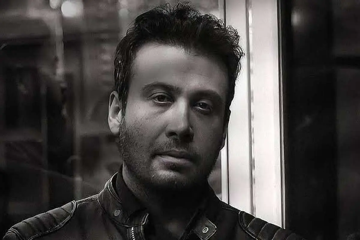 پست جدید و حاشیه ساز  محسن چاوشی / حق با بعضی از شماست: من «وسطم»