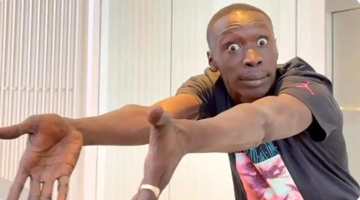 مردی که چهره خود را یک میلیارد دلار اجاره داد