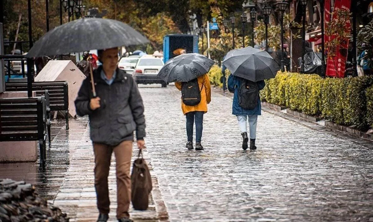 هشدار نارنجی هواشناسی برای تهران و چند استان؛ رگبار و رعد و برق در راه است