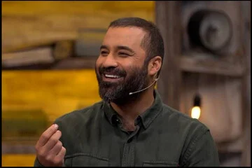 عکس | قاب خانوادگی عبدالرضا هلالی مداح محرم در کنار دخترانش