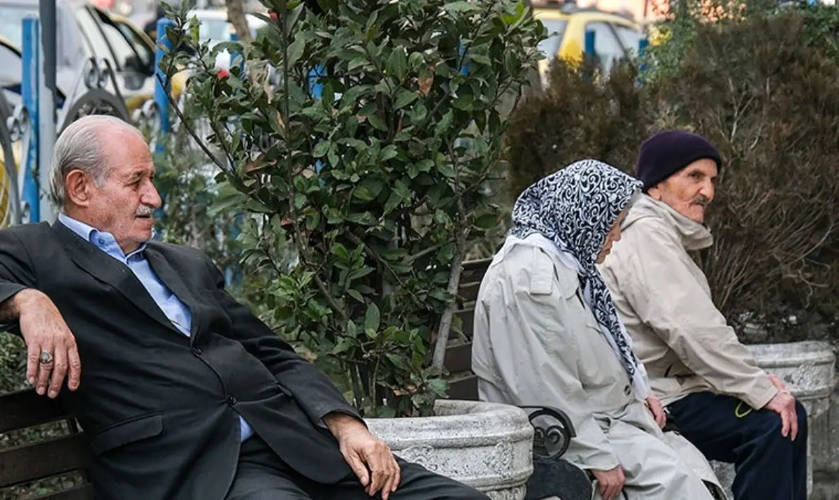 بازنشستگان تامین اجتماعی بخوانند / زمان واریز عیدی بازنشستگان تغییر کرد