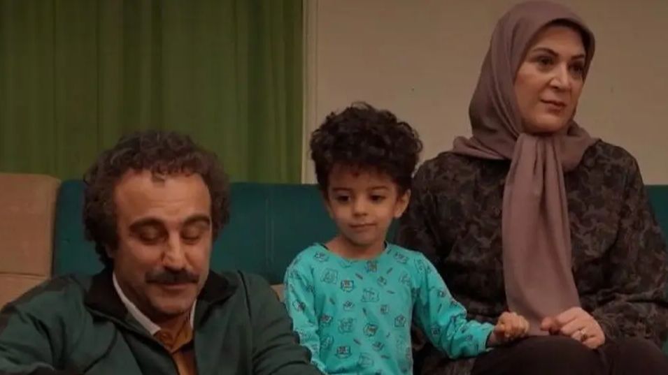 سفر در زمان؛ نقی سریال پایتخت با خانواده واقعی‌اش در مشهد؛ دهه ۶۰