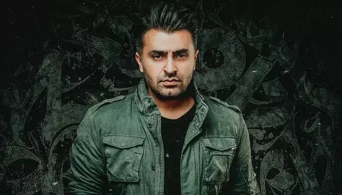 دانلود مداحی علیرضا طلیسچی من علمدارم علمدارم