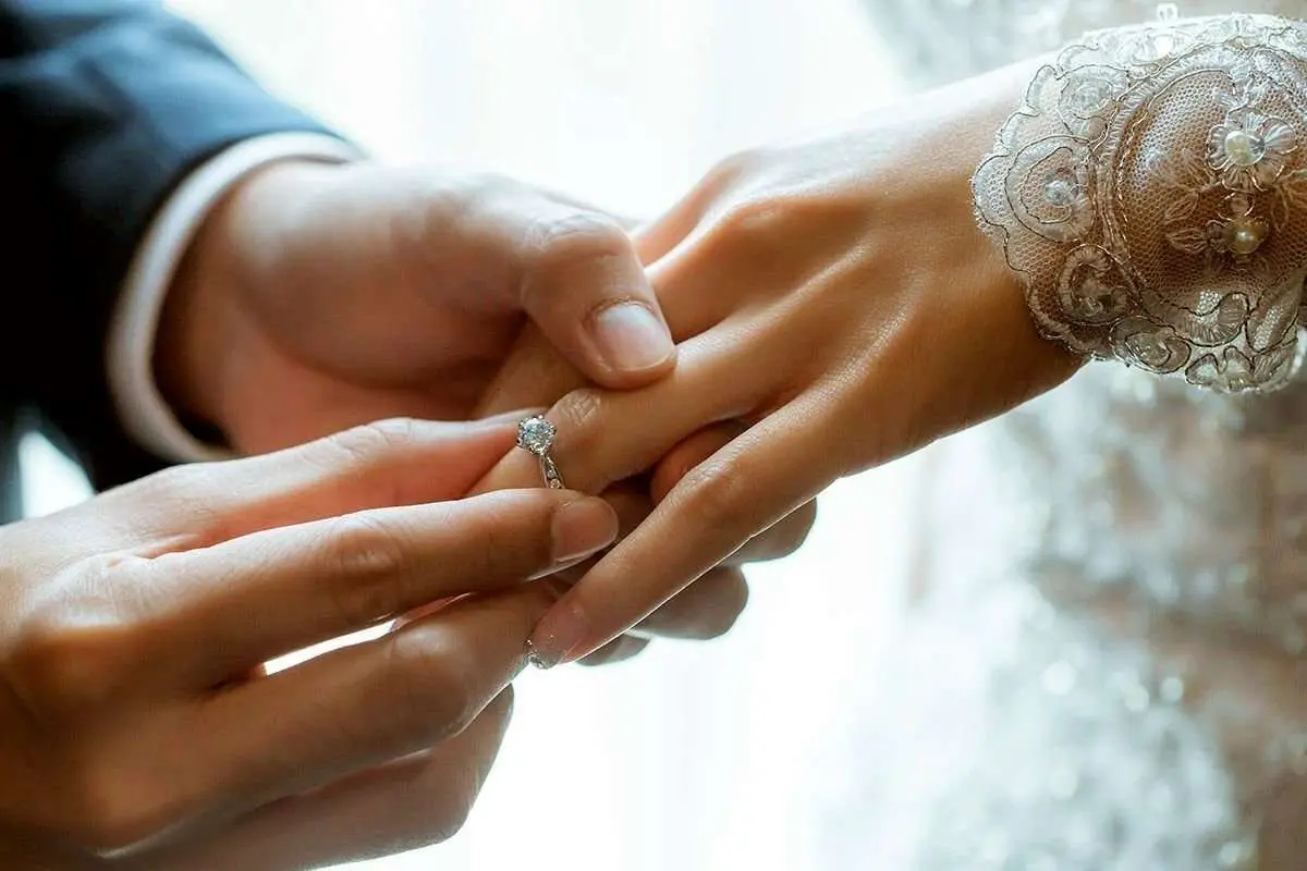 وام جدید برای عروس و دامادها؛ همه‌چیز درباره تسهیلات نیم‌میلیاردی