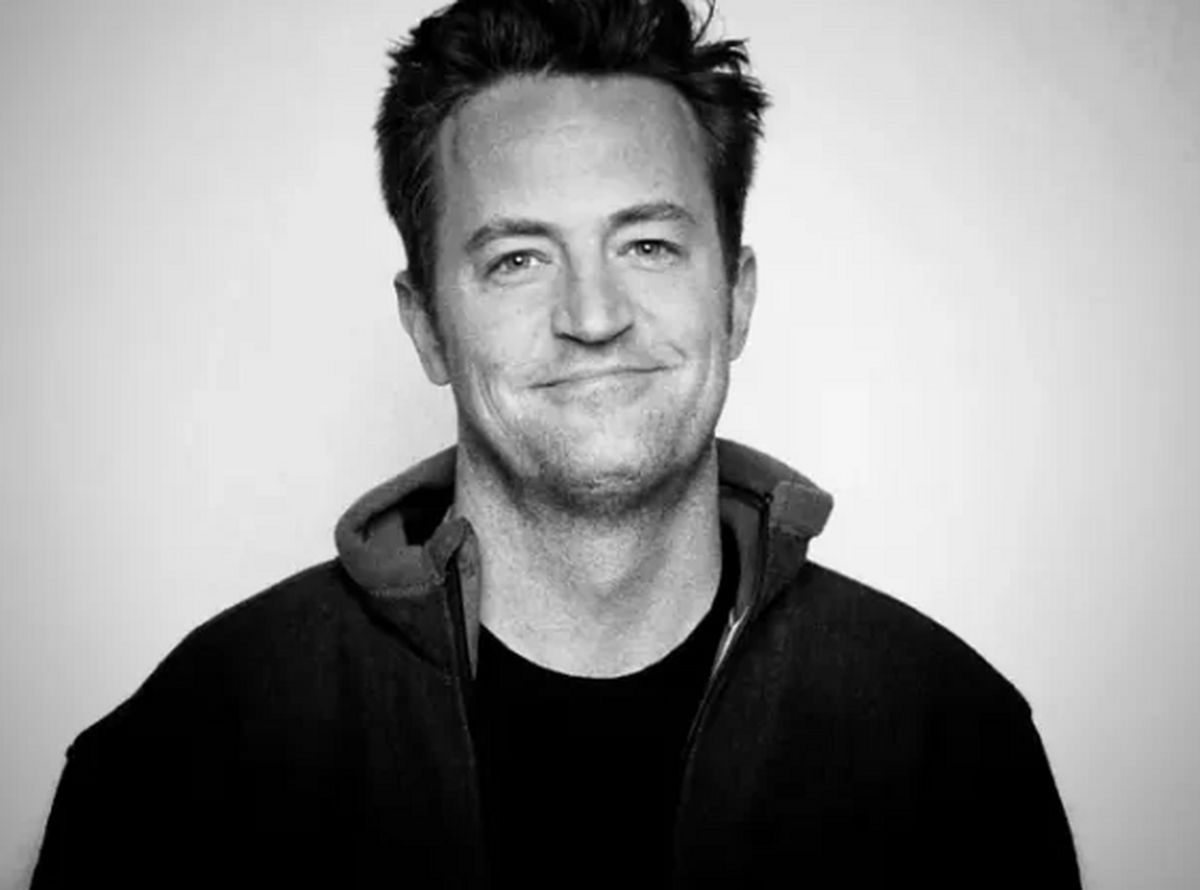 پزشک مرتبط با مرگ متیو پری بر اثر کتامین به 8 ماه حبس خانگی محکوم شد