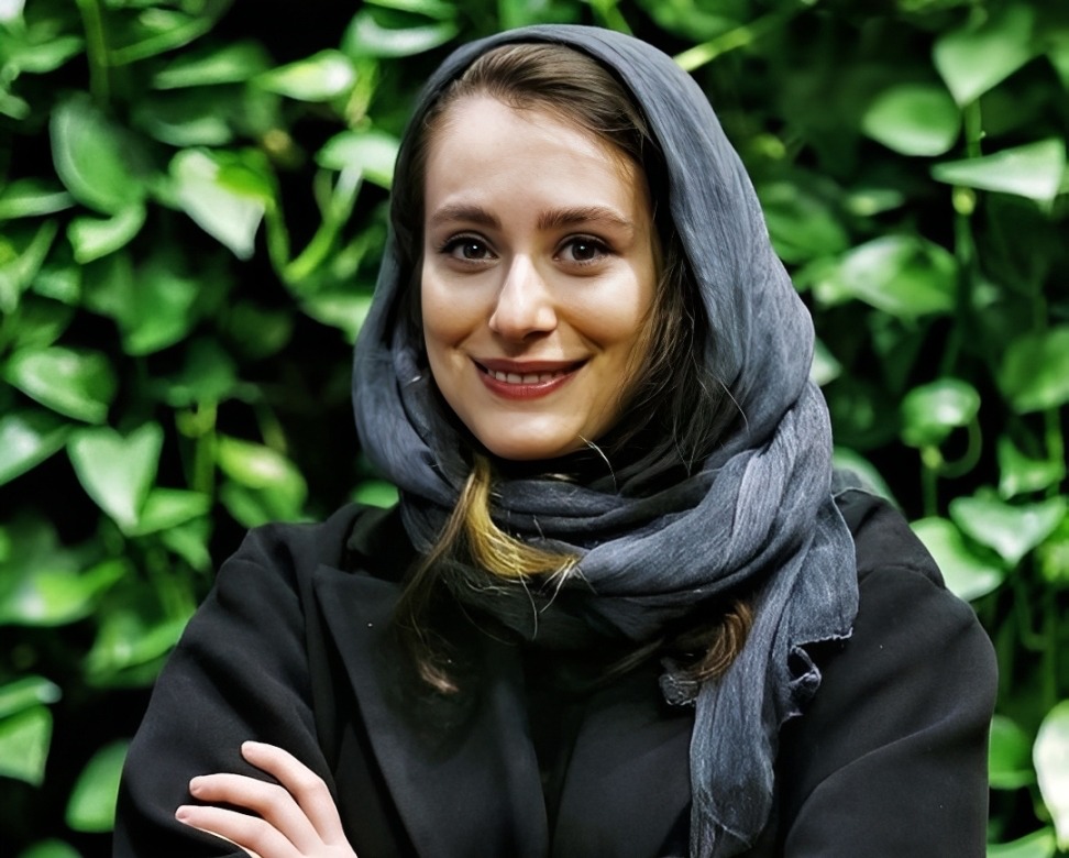 گلنوش قهرمانی در کودکی / جذابیت عطیه سریال ساهره با چال گونه و چشمان رنگی