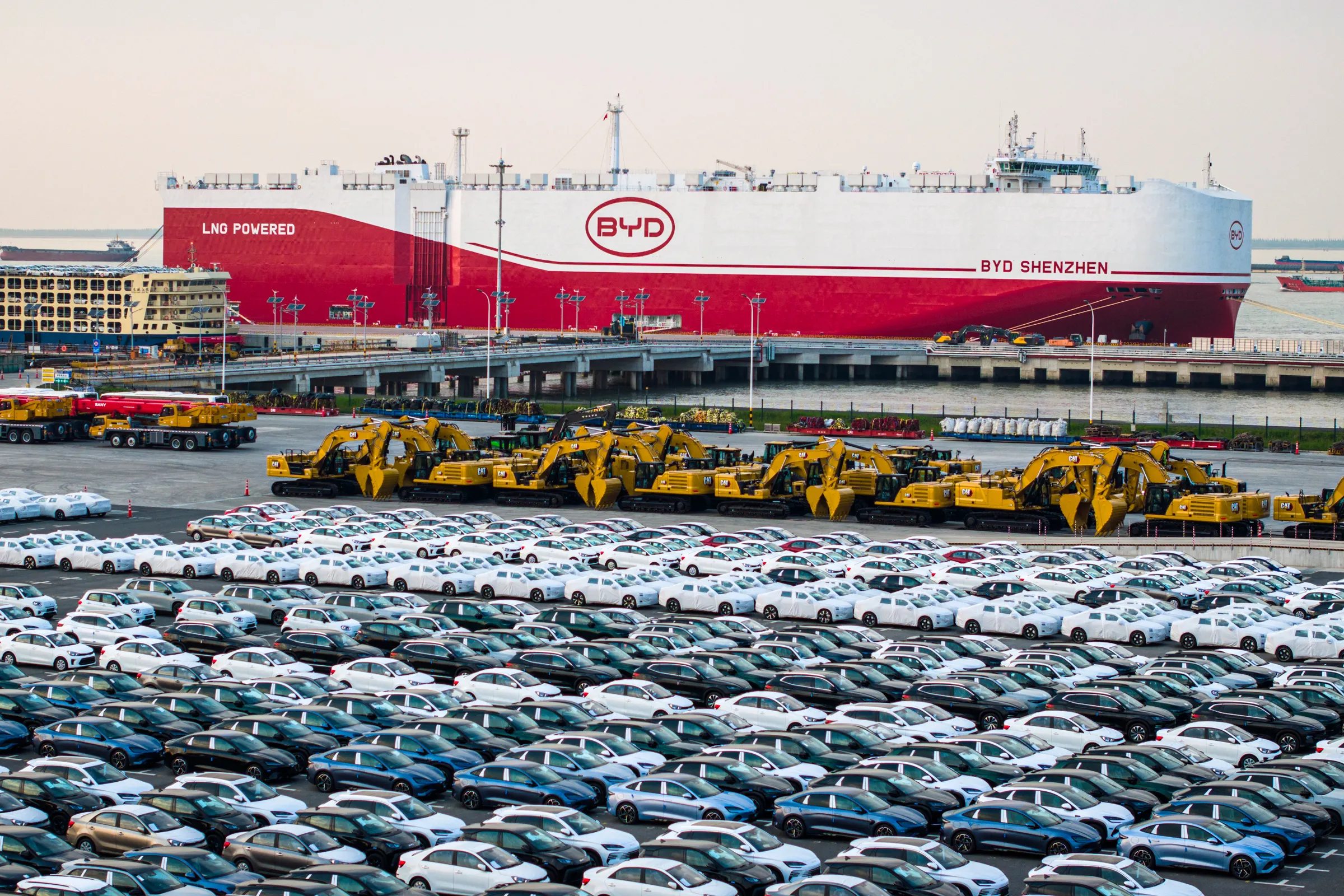 افزایش صادرات خودروی چین با وجود اختلالات ناشی از جنگ خاورمیانه